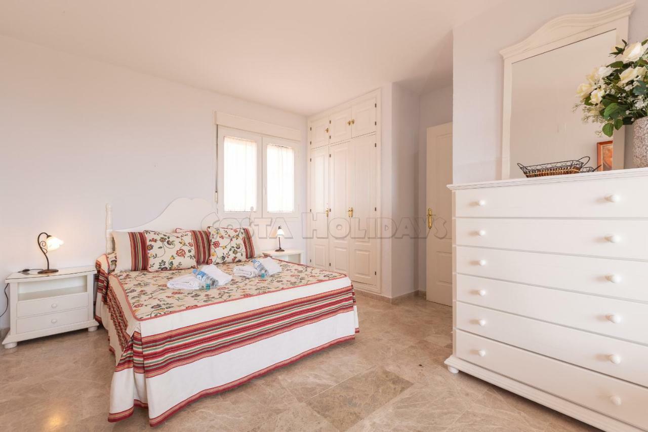 Townhouse Manilva Beach Bagian luar foto